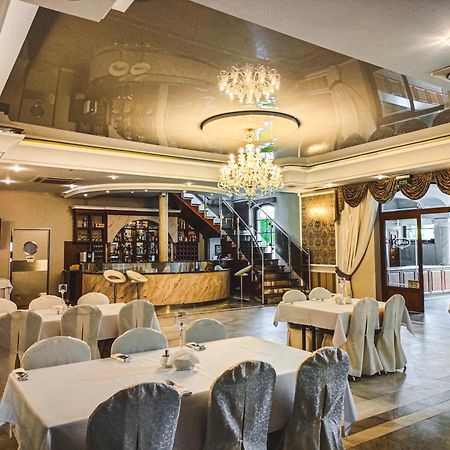 Hotel Viwaldi Baruchowo Buitenkant foto