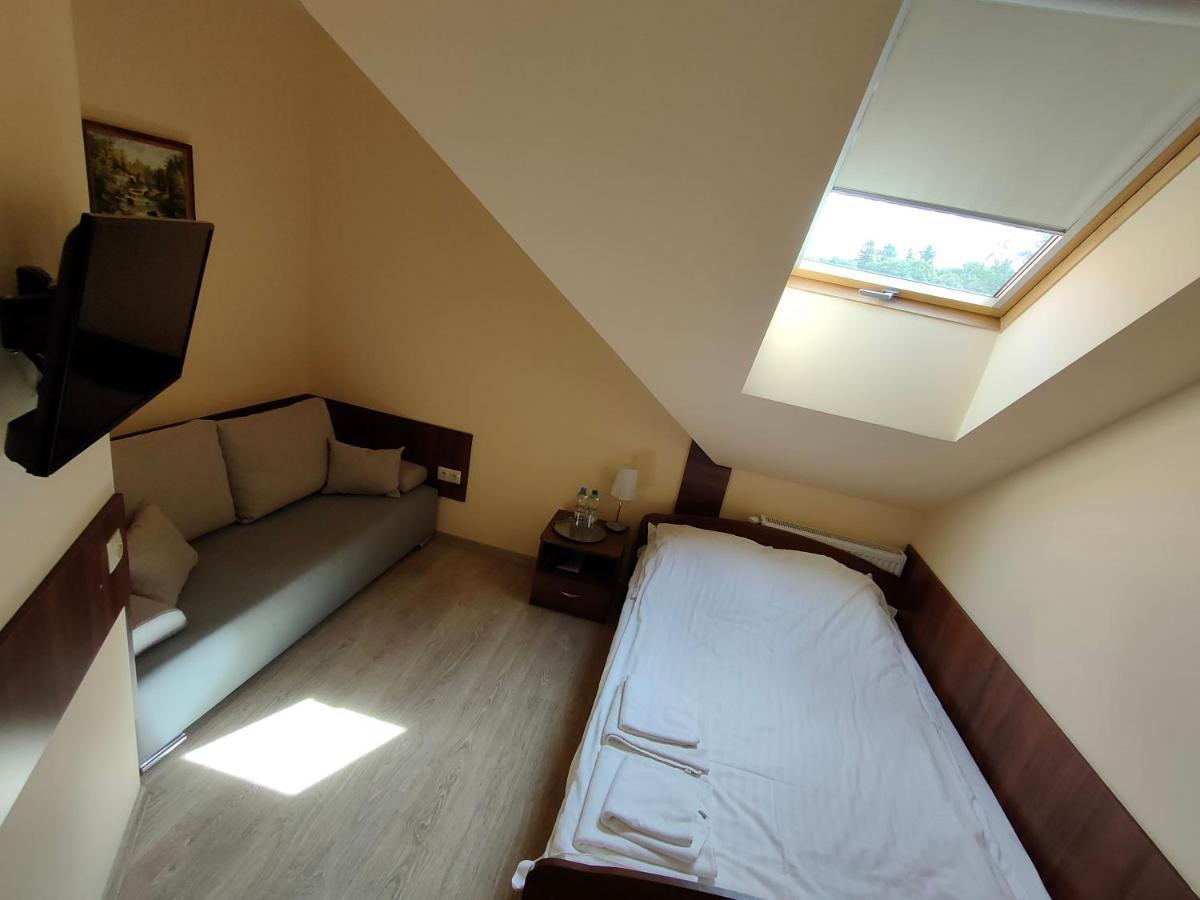 Hotel Viwaldi Baruchowo Buitenkant foto
