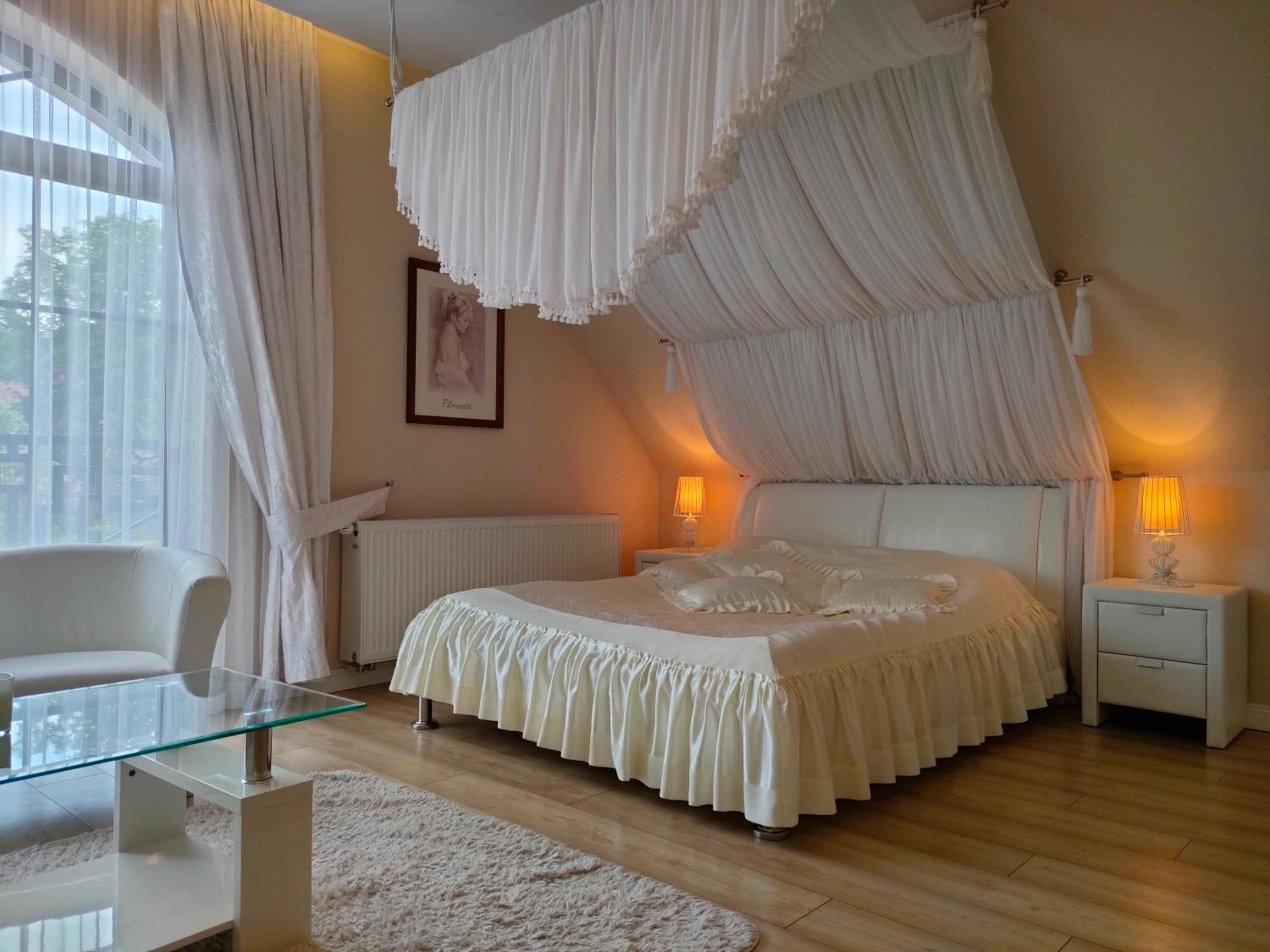 Hotel Viwaldi Baruchowo Buitenkant foto