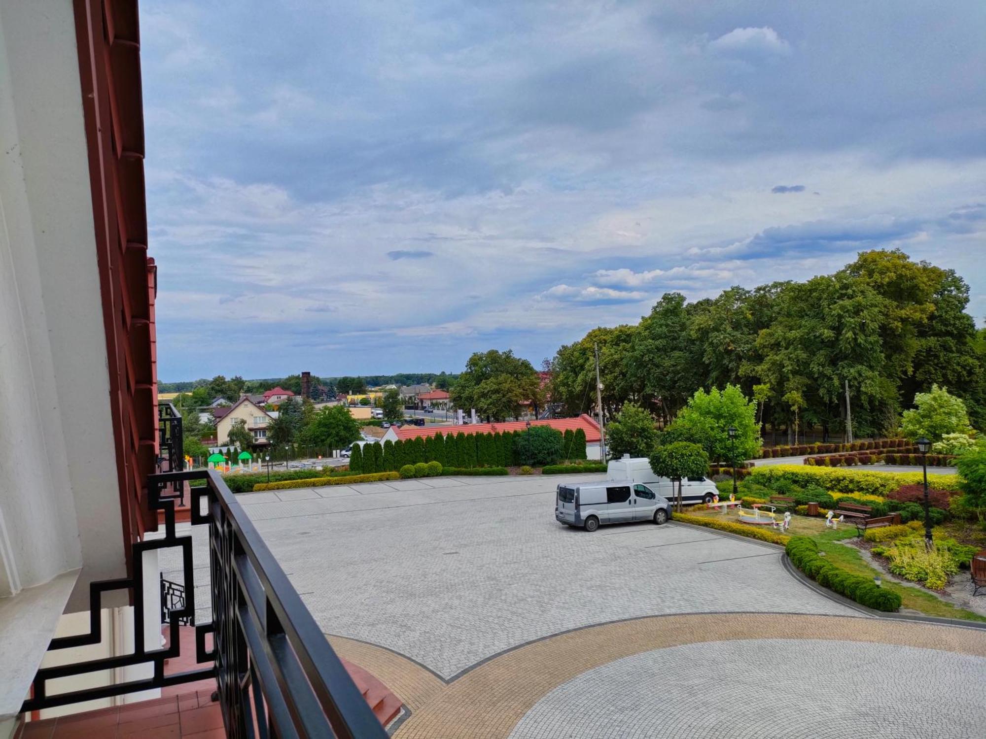 Hotel Viwaldi Baruchowo Buitenkant foto