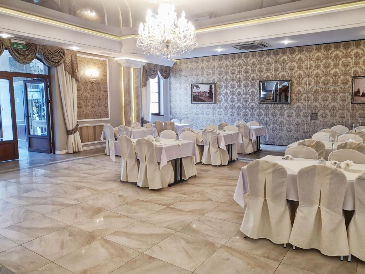 Hotel Viwaldi Baruchowo Buitenkant foto